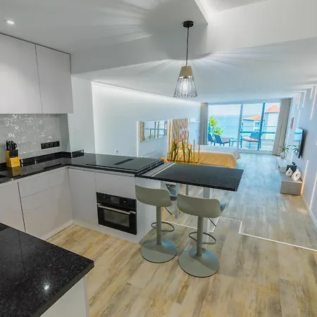 Sea Breeze Iii Apartament